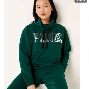 Pink Turtle Neck Sweater 🍀🍀